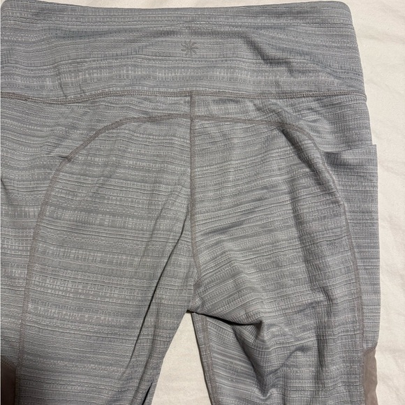 Athleta Gray High Rise Leggings Sz L Mesh Capri Yoga Fitness Running Pants - Picture 9 of 13
